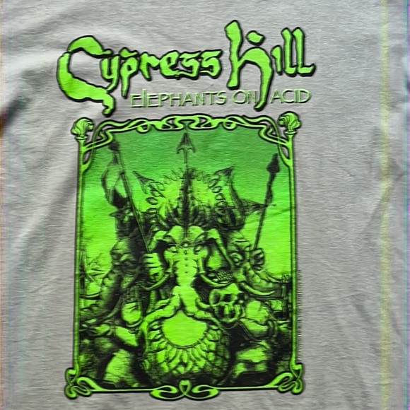 Cypress Hill ‘Elephants on Acid’ mens medium, but fits as a large! - Picture 2 of 4